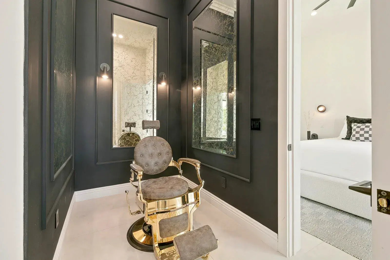 The salon and barber room