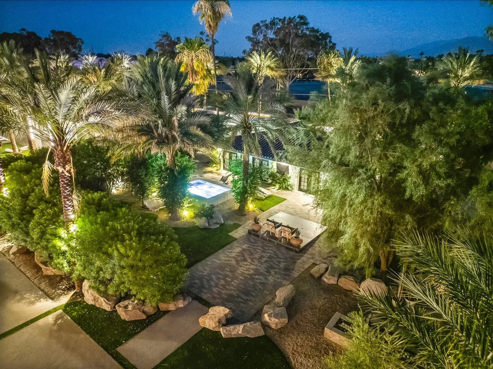 The gardens after dark