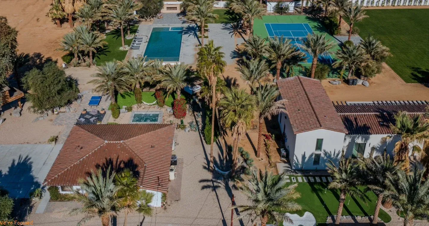 The casitas and the pool